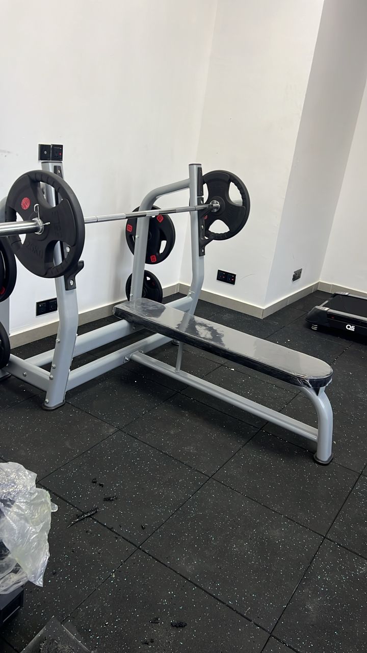 commercial weight bench - Image 2
